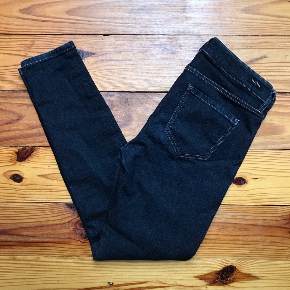 Liverpool Dark Wash Skinny Jeans, EUC, 6/28